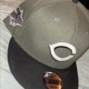 New Era Olive and Black 9FIFTY Snapback Hat